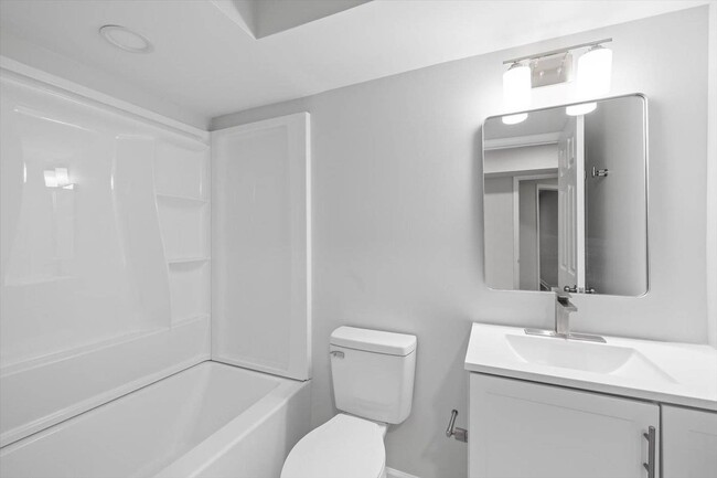 Building Photo - 1010 Hotchkiss Ct