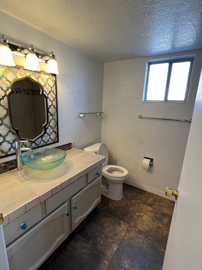 Building Photo - 3236 Silversmith Dr
