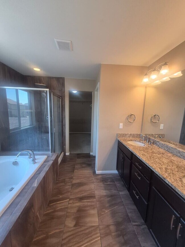 Building Photo - Spacious 5-Bed Home in Banning Lewis Ranch – Mountain Views