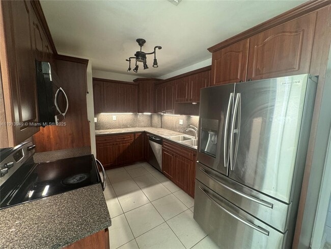 Building Photo - 29523 SW 144th Ct