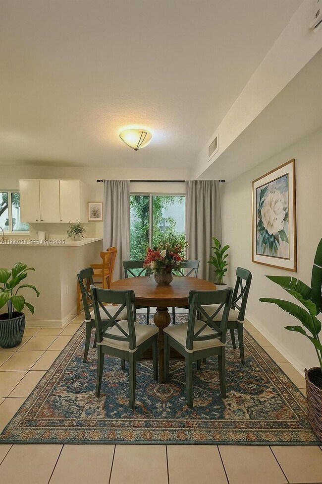 Building Photo - 1270 SE 28th Ct