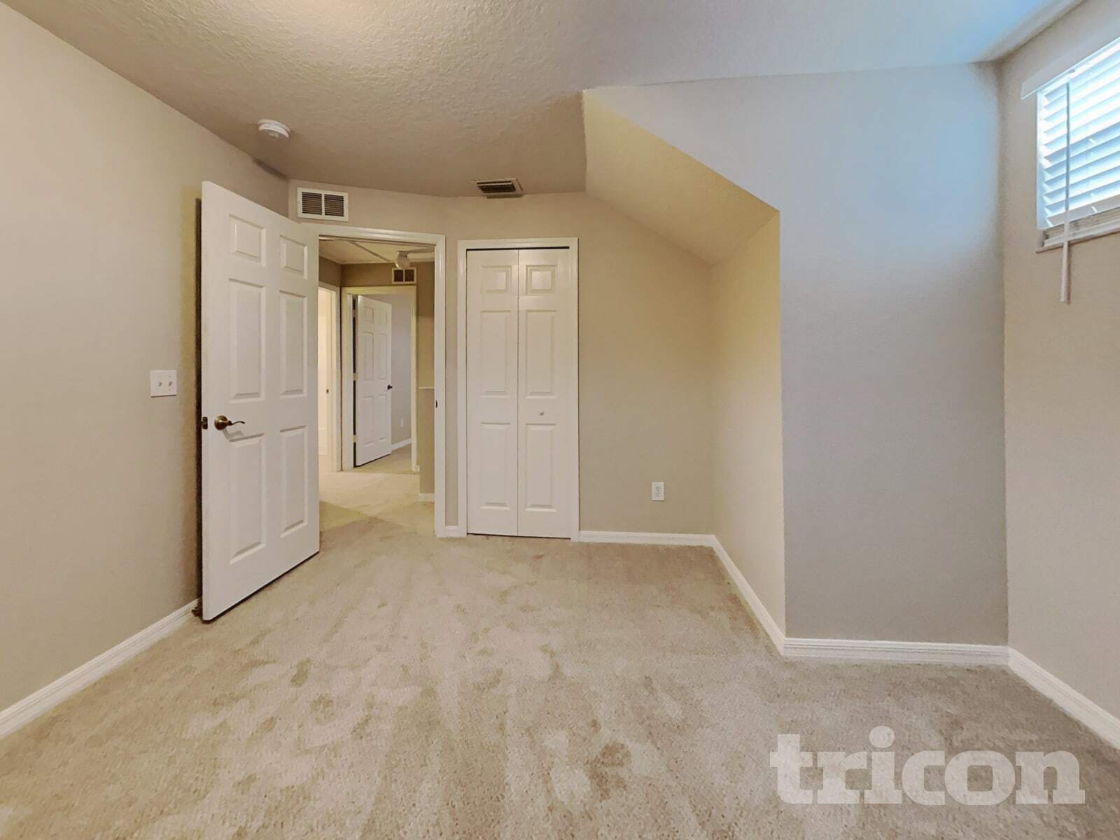 Building Photo - 14926 Deer Meadow Dr