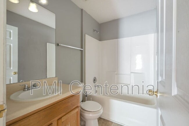 Building Photo - 57 Grandview Ln