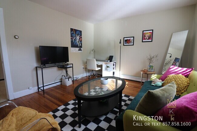 Building Photo - 34 Beechcroft St