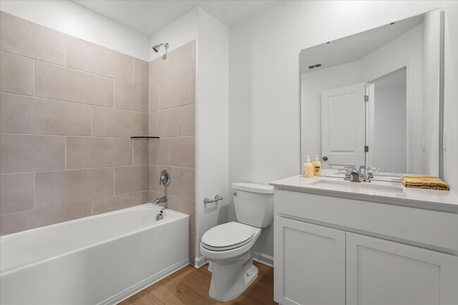 Building Photo - 5100 Clay Whaley Rd