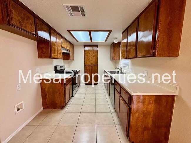 Building Photo - 22810 Nalatapa Rd