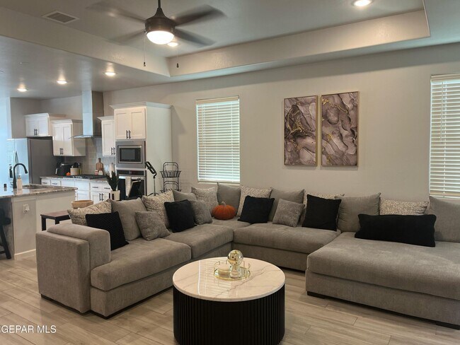 Building Photo - 429 Soleil Rd