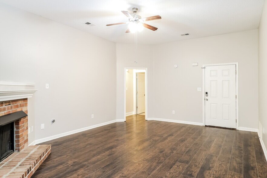 Building Photo - 5521 Milton Ridge Dr