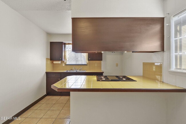 Building Photo - 5440 Viceroy Dr