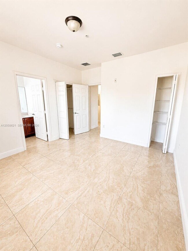 Building Photo - 18100 NW 59th Ave