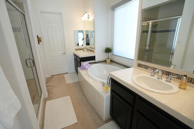 Building Photo - 6 Loch Ness Lake Ct