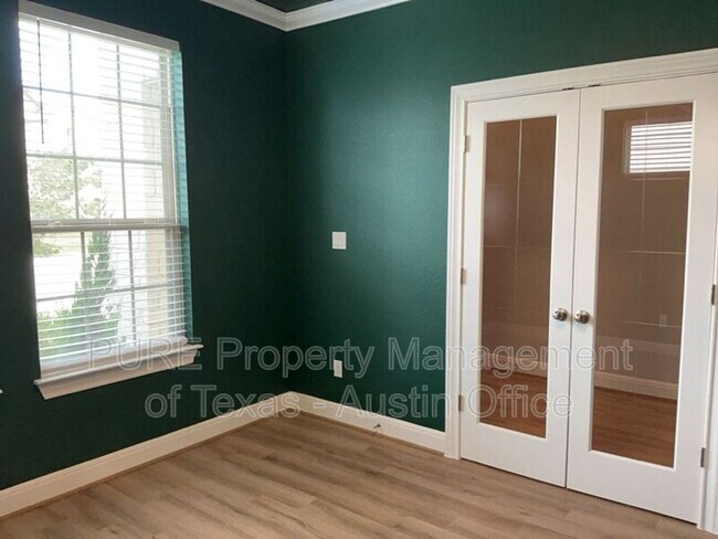 Building Photo - 308 Windom Way