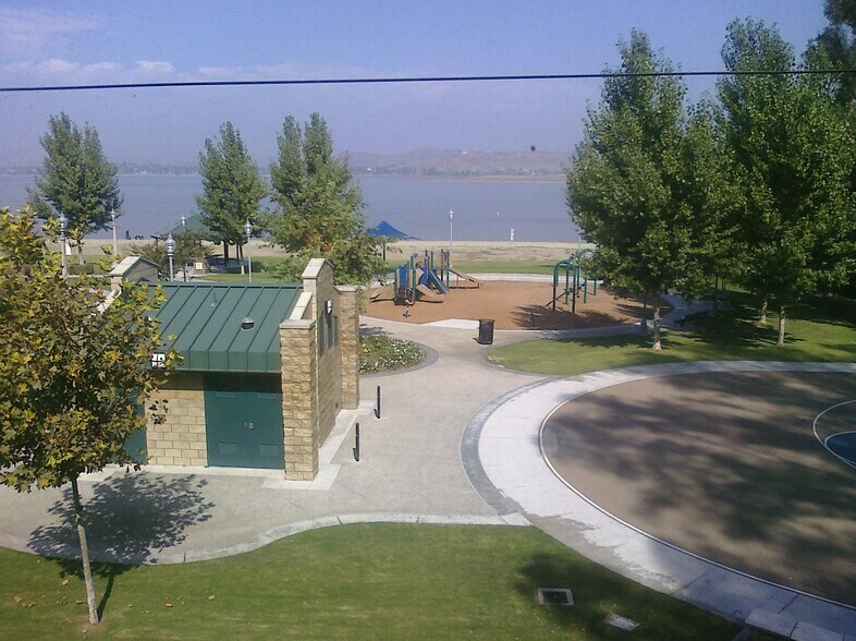 Building Photo - 32942 Perret Blvd