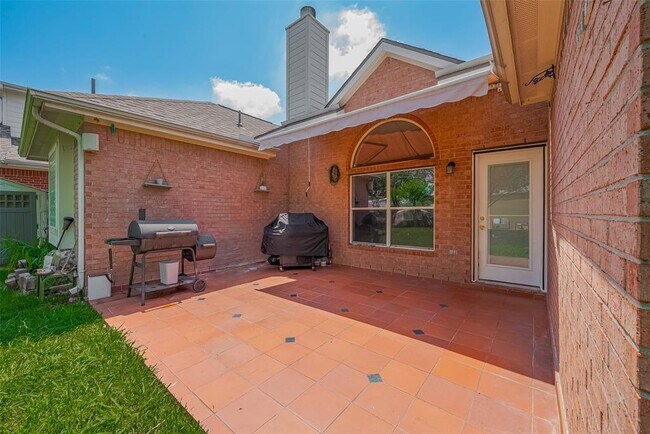 Building Photo - 21122 Lilac Meadows Ln
