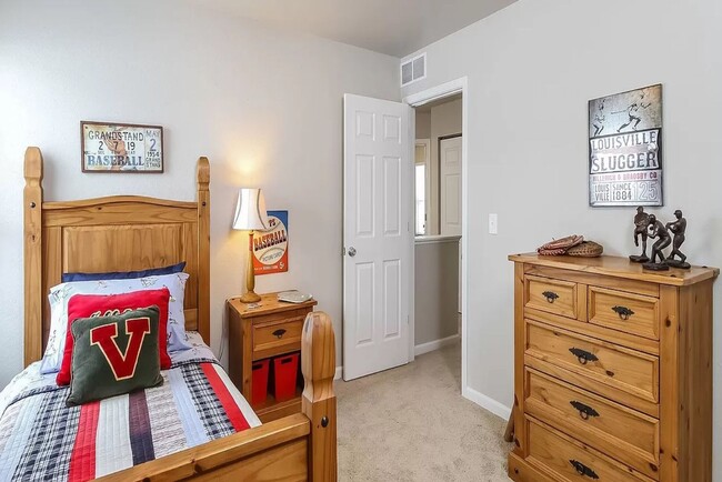 Building Photo - Great Home in Outstanding Schools!