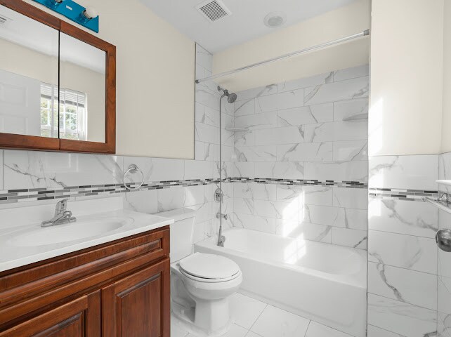 Building Photo - 682 S 19th St