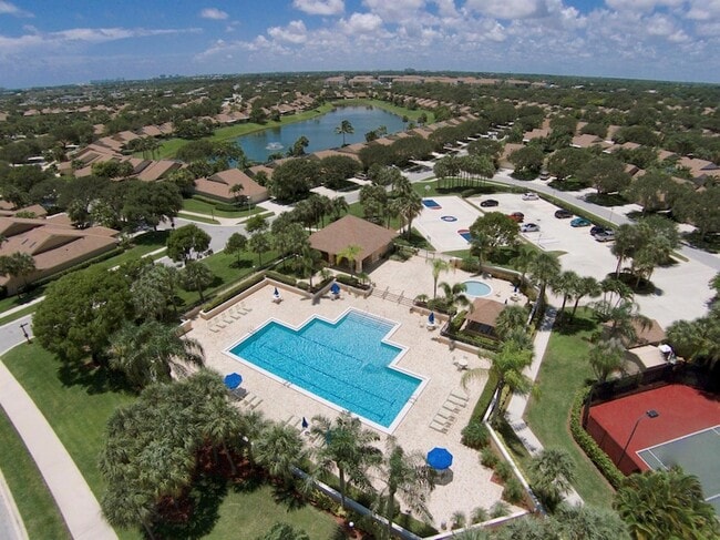 Building Photo - 118 Knoll Way