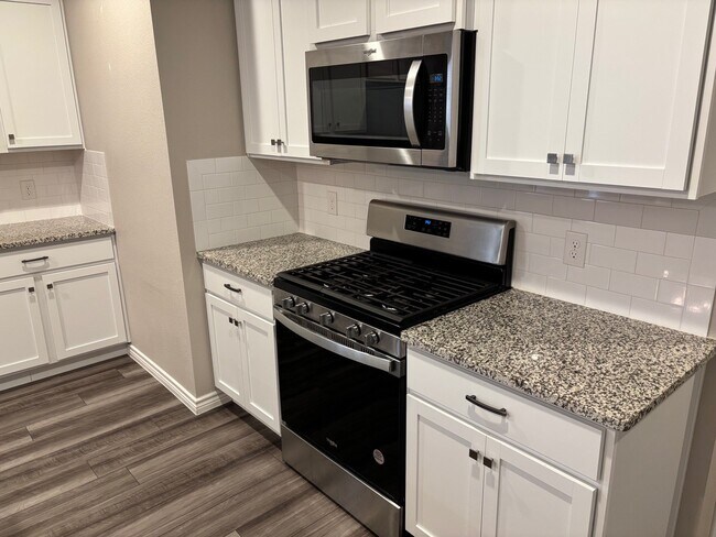 Building Photo - 7326 Tristan Dr