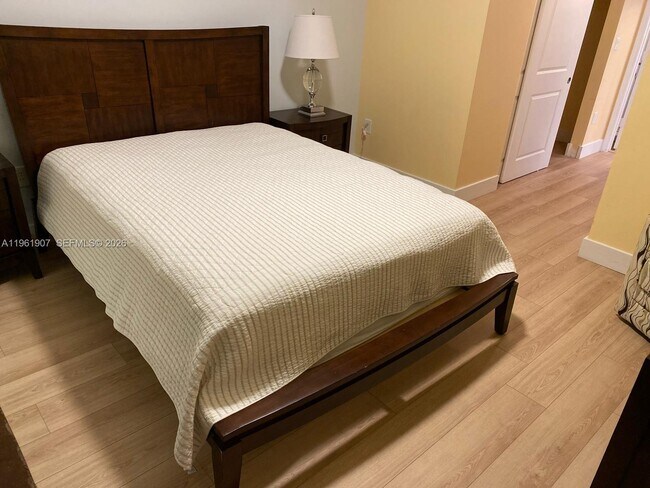 Building Photo - 7350 SW 89th St