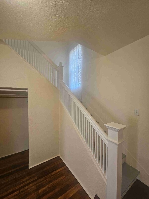 Building Photo - 2643 Sumner Ave