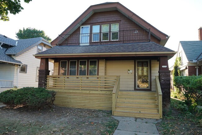 Building Photo - 3621 N 15th St