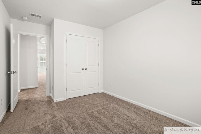 Building Photo - 441 Pepperbush Ln