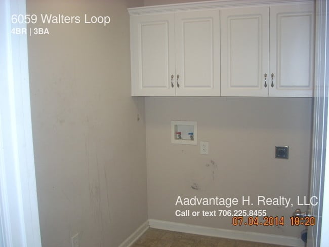 Building Photo - 6059 Walters Loop