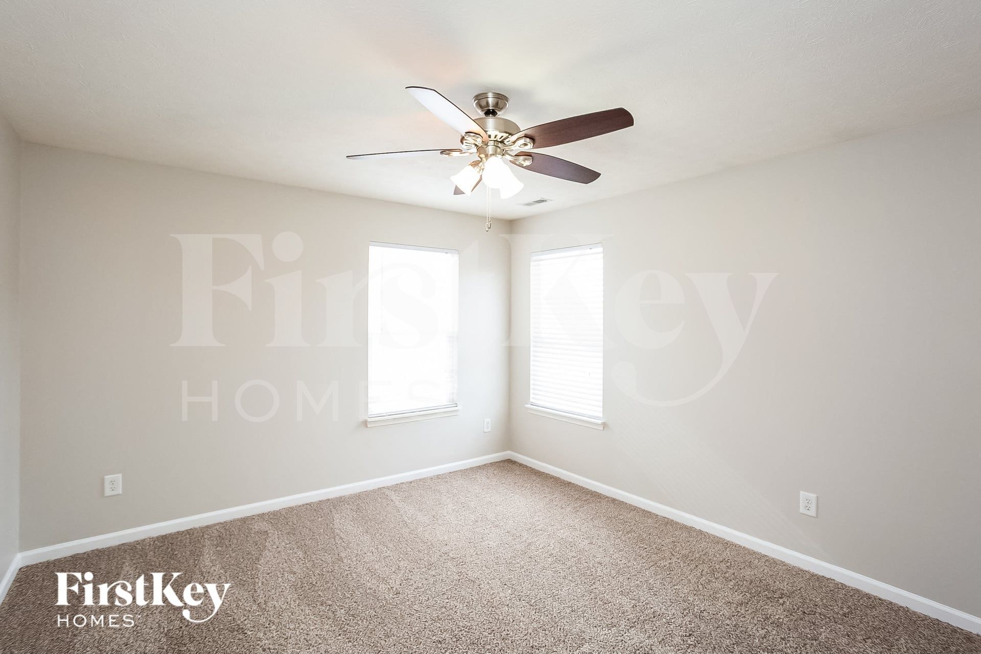 Building Photo - 15515 Sibley Ln