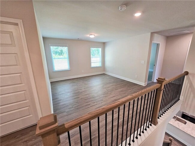 Building Photo - 7325 Yewtree Dr