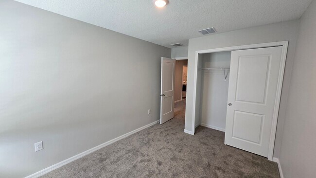 Building Photo - 17124 Blowfish Dr