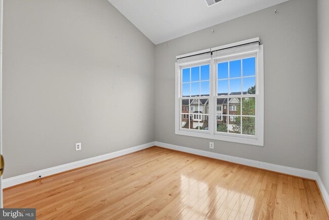 Building Photo - 6924 Stanwick Square