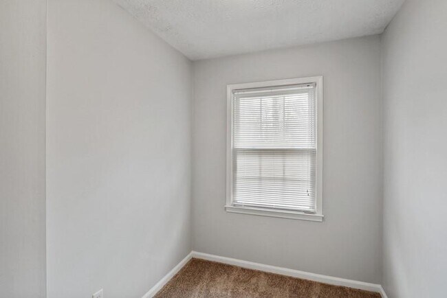 Building Photo - 3366 Idle Creek Way