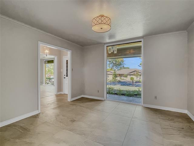 Building Photo - 7608 Meadow Oaks Dr