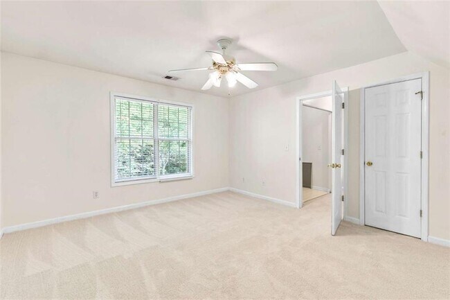 Building Photo - 405 Mt Vernon Ct