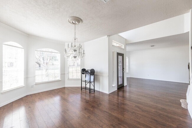 Building Photo - 15422 Downford Dr