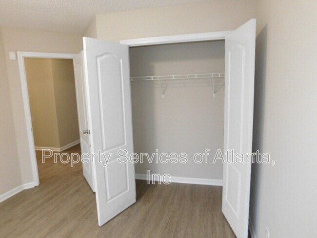 Building Photo - 101 Moss Pointe Dr