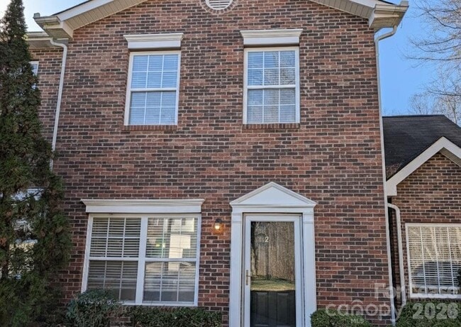 Building Photo - 2104 Sardony Ln