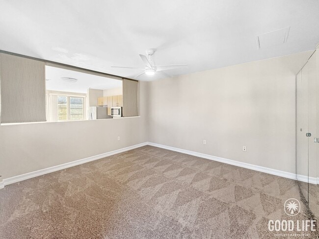 Building Photo - Beautiful East Village Condo w/ W/D, A/C & Balcony Views!