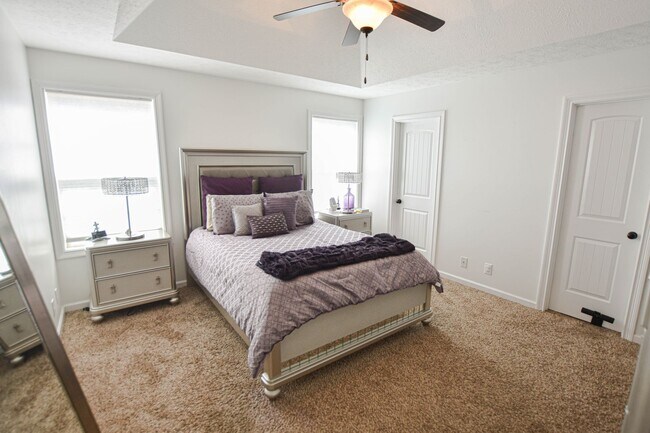 Building Photo - Pet Friendly Three Bedroom!