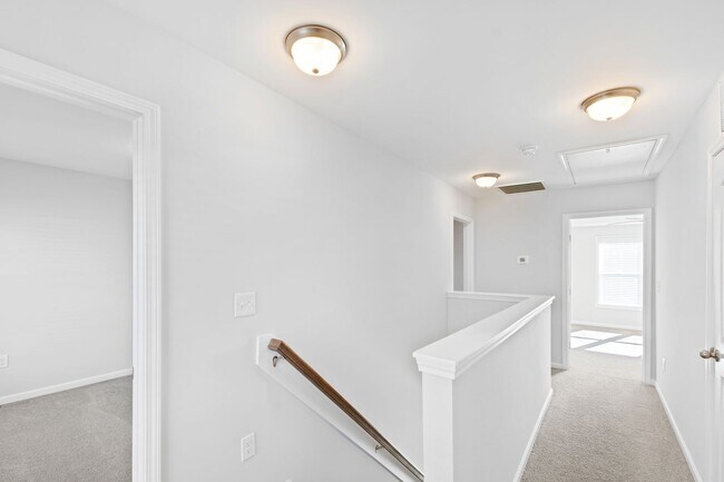 Building Photo - Like New 3 Bedroom Home Walk to DT Clayton!