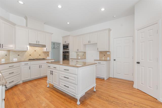 Building Photo - 2295 Sandy Creek Dr
