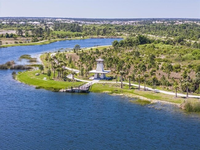 Building Photo - 12240 Wellen Golf St