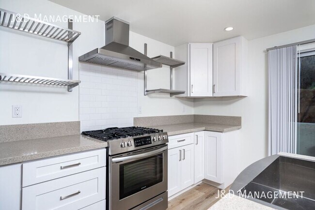 Building Photo - 3333 Reynard Way