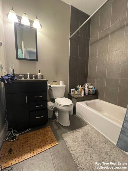 Building Photo - 491 Commonwealth Ave