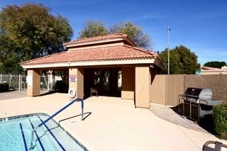 Building Photo - 8828 E Riviera Dr