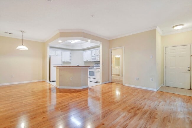 Primary Photo - HOLIDAY CHEER - 50% Off 1st Month's Rent