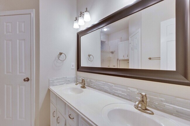 Building Photo - 1706 Pheasant Roost