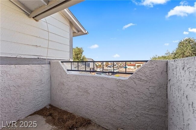 Building Photo - 1628 Justin Ct