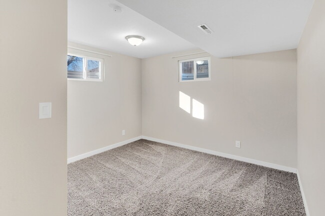 Building Photo - 3919 Tennyson Ave