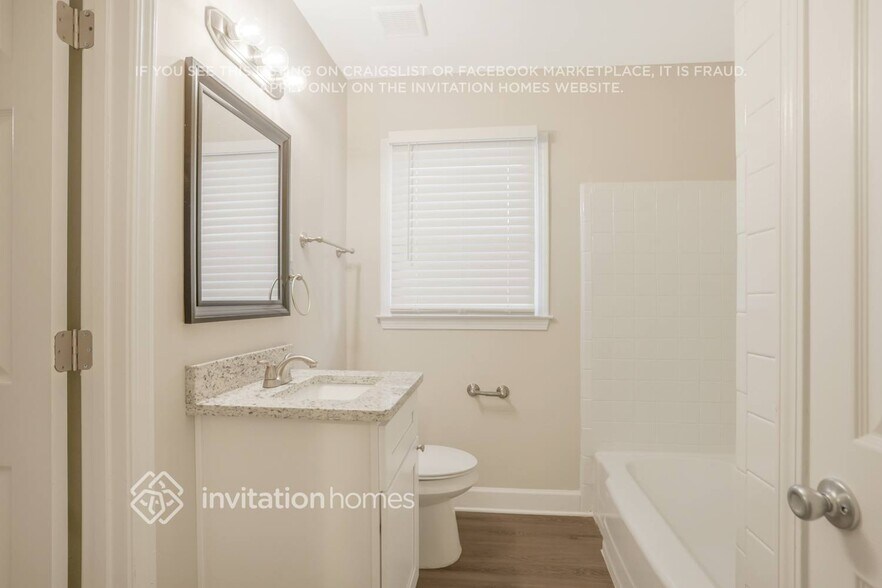 Building Photo - 1804 Timothy Dr SW